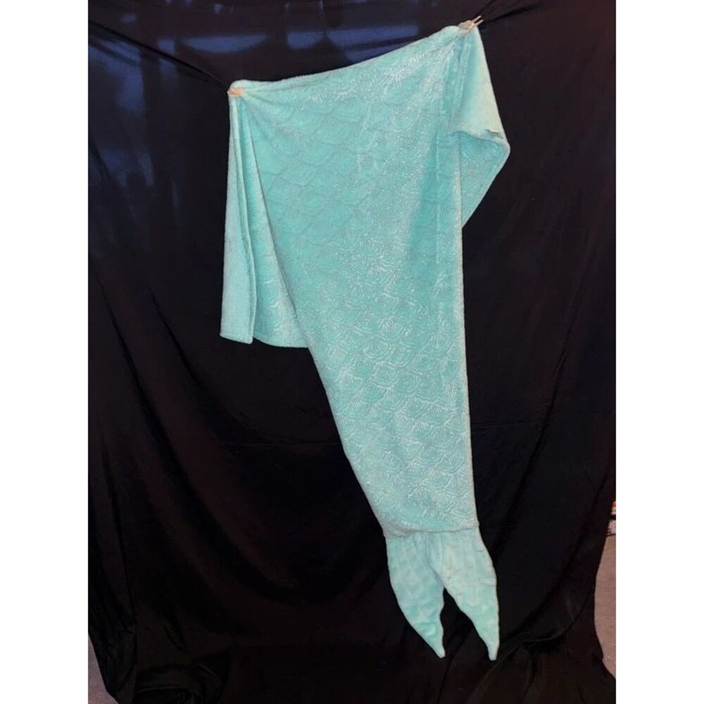 Mermaid tail blanket